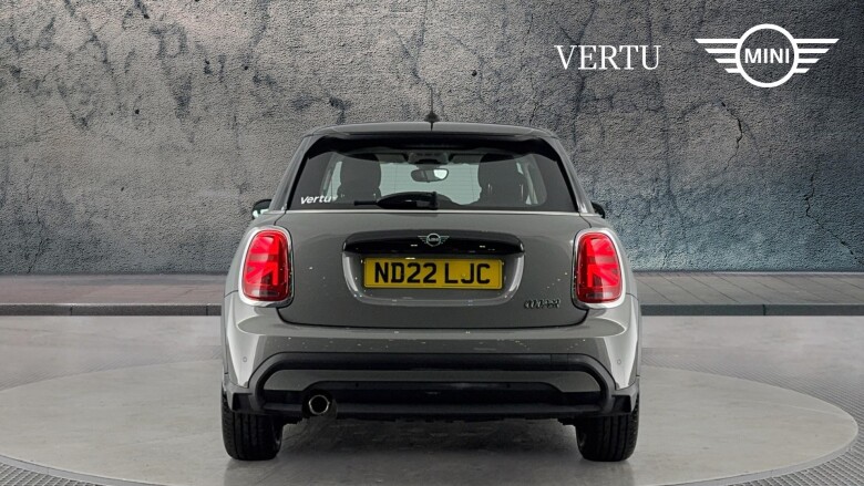 MINI Hatchback 1.5 Cooper Classic 5dr Petrol Hatchback